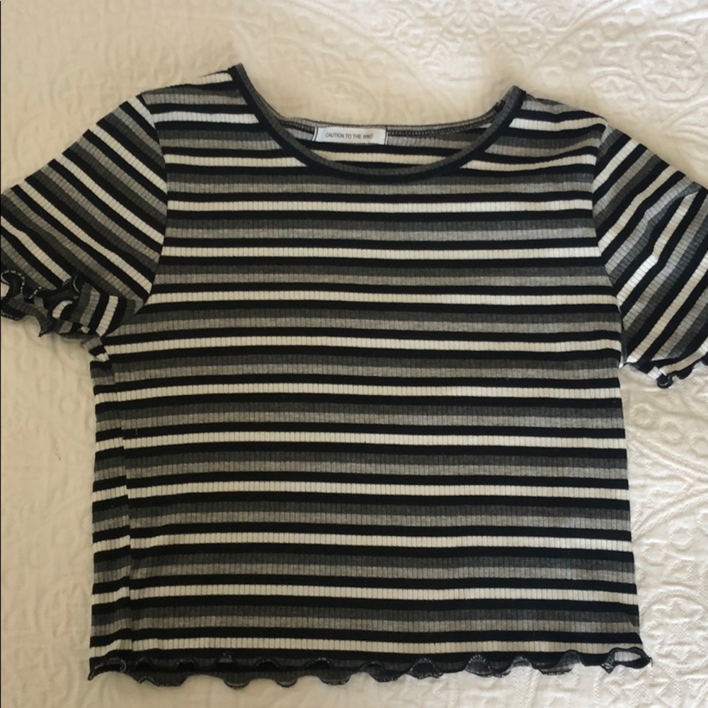 Super Cute Stripped Crop!